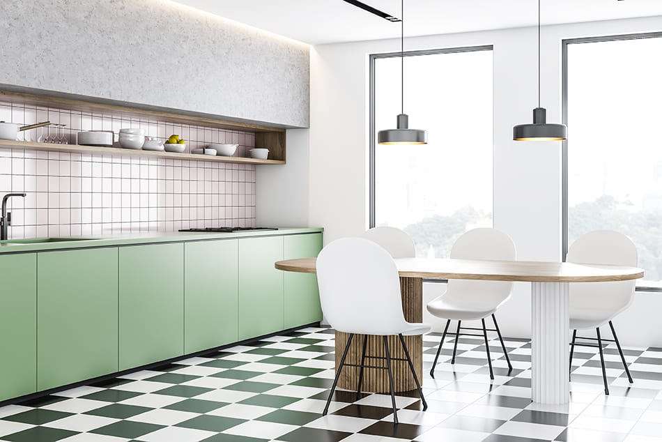 現代廚房配有棋盤格瓷磚地板