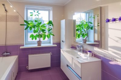 紫色的浴室的想法