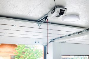 你能把嵌入式照明放在車庫裏嗎？