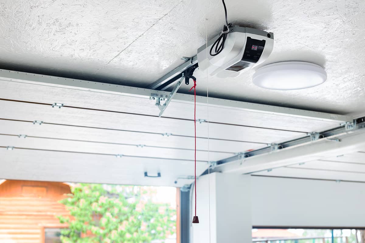 你能在車庫裏安裝嵌入式照明嗎