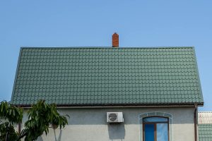 什麼顏色的房子和一個綠色屋頂:12引人注目的組合