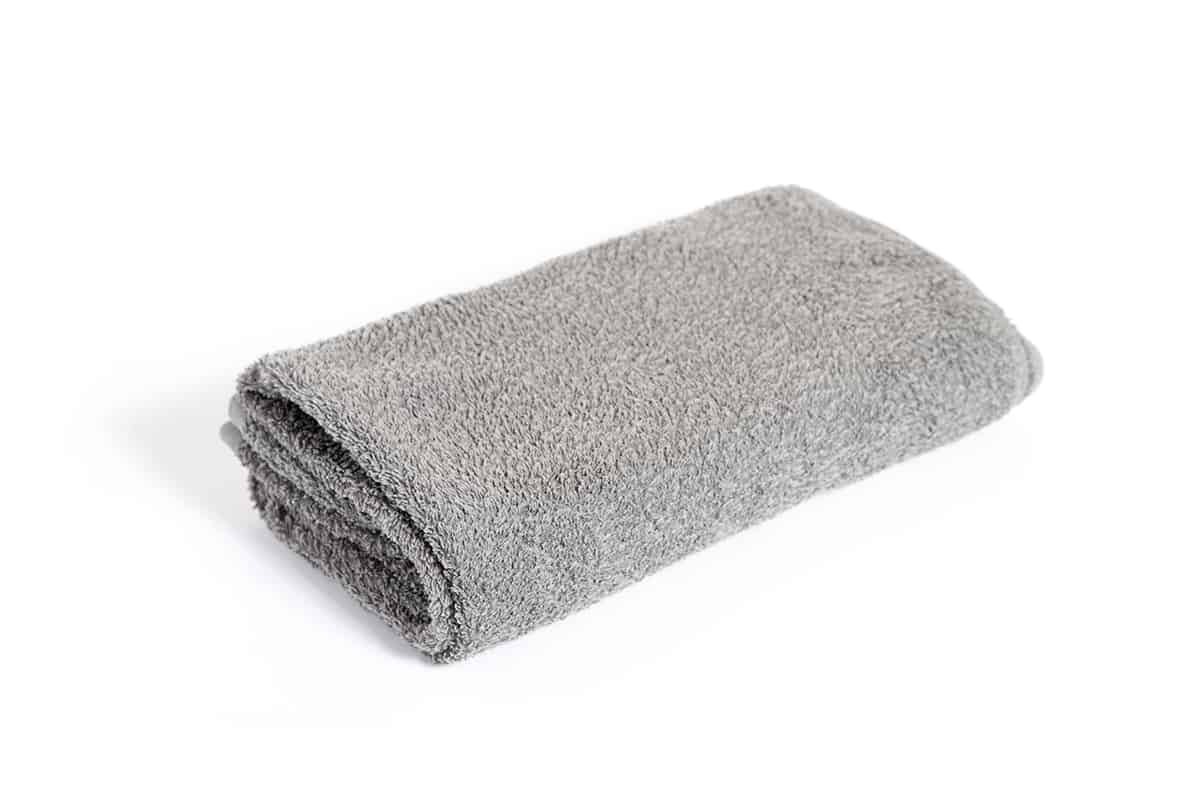 灰色浴巾